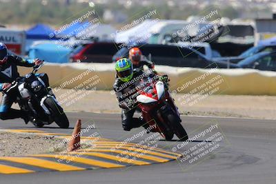 media/Oct-09-2022-SoCal Trackdays (Sun) [[95640aeeb6]]/Turn 2 (1110am)/